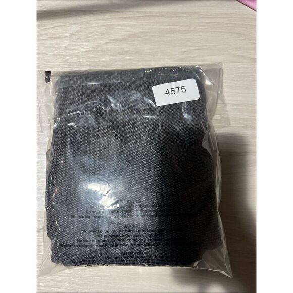 Lululemon Scarf Vinyasa Snap Wrap Women’s OS Gray Hazy Heather Herringbone - Picture 3 of 3